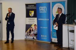 Foto 2: rozpoczęcie Konferencji: Wojciech Mazurek i Przemysław Wójcik