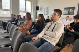Foto 13: w oczekiwaniu na wyniki konkursu