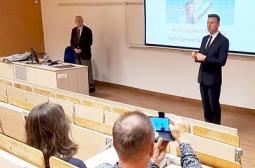 Foto 1: rozpoczęcie seminarium