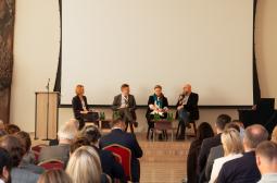 Uczestnicy panelu dyskusyjnego